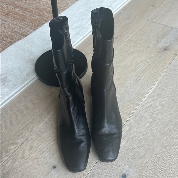 ANTONIO MELANI Black Leather Mid-Calf Heeled Boots - Picture 4 of 8